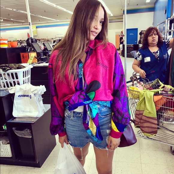 Meet your seller Cindy 🍃 - Picture 3 of 4